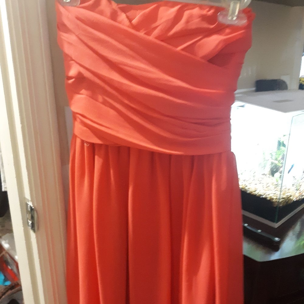 Coral strapless short dress